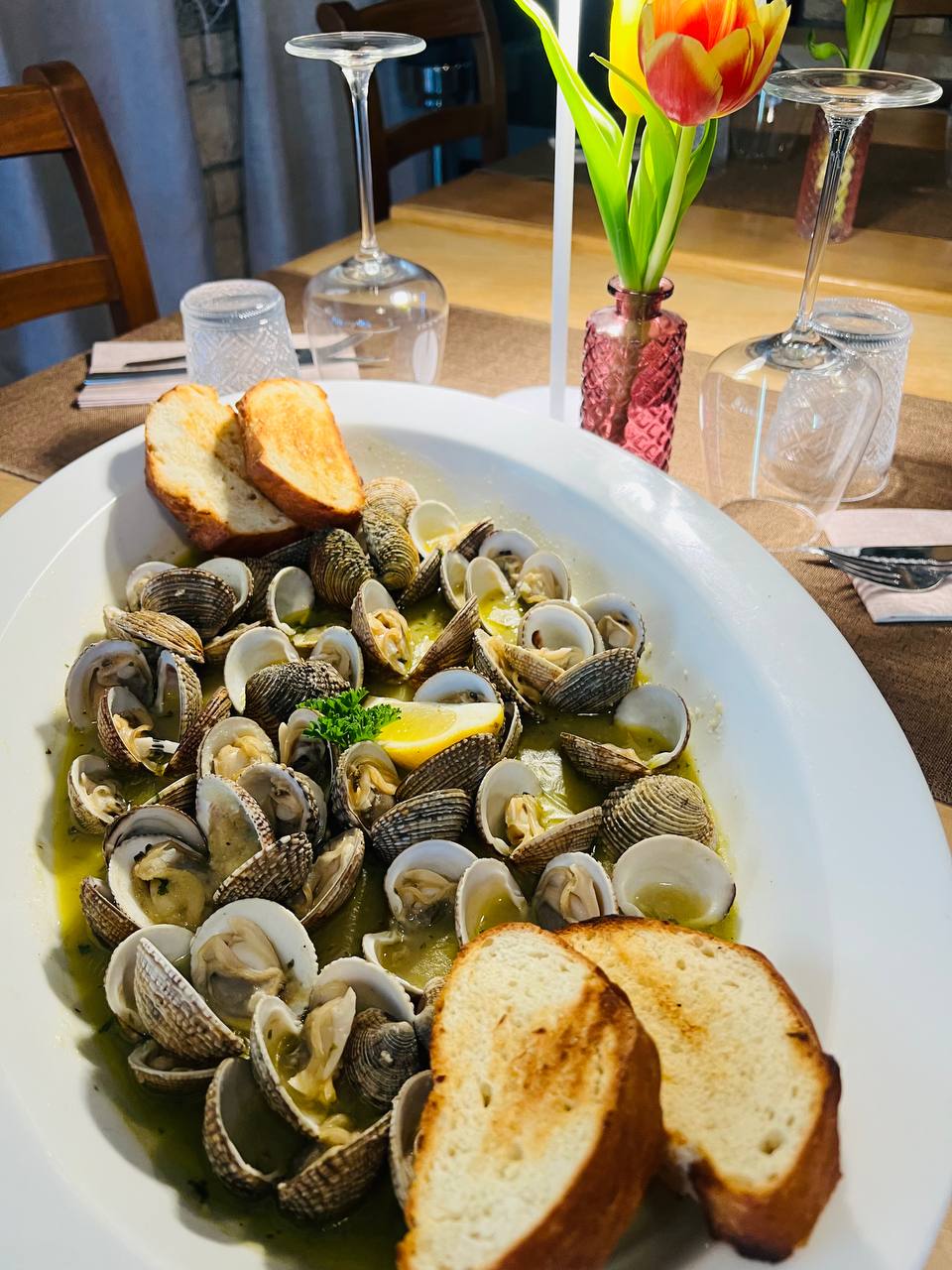 Clams in Green Sauce